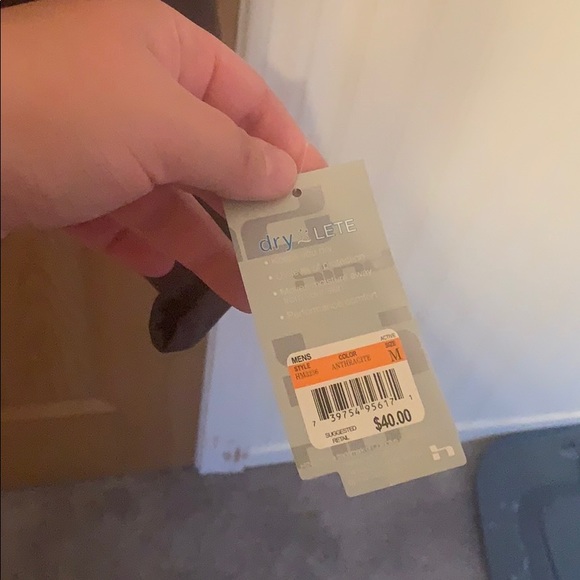 Nwt lite pullover - Picture 3 of 3